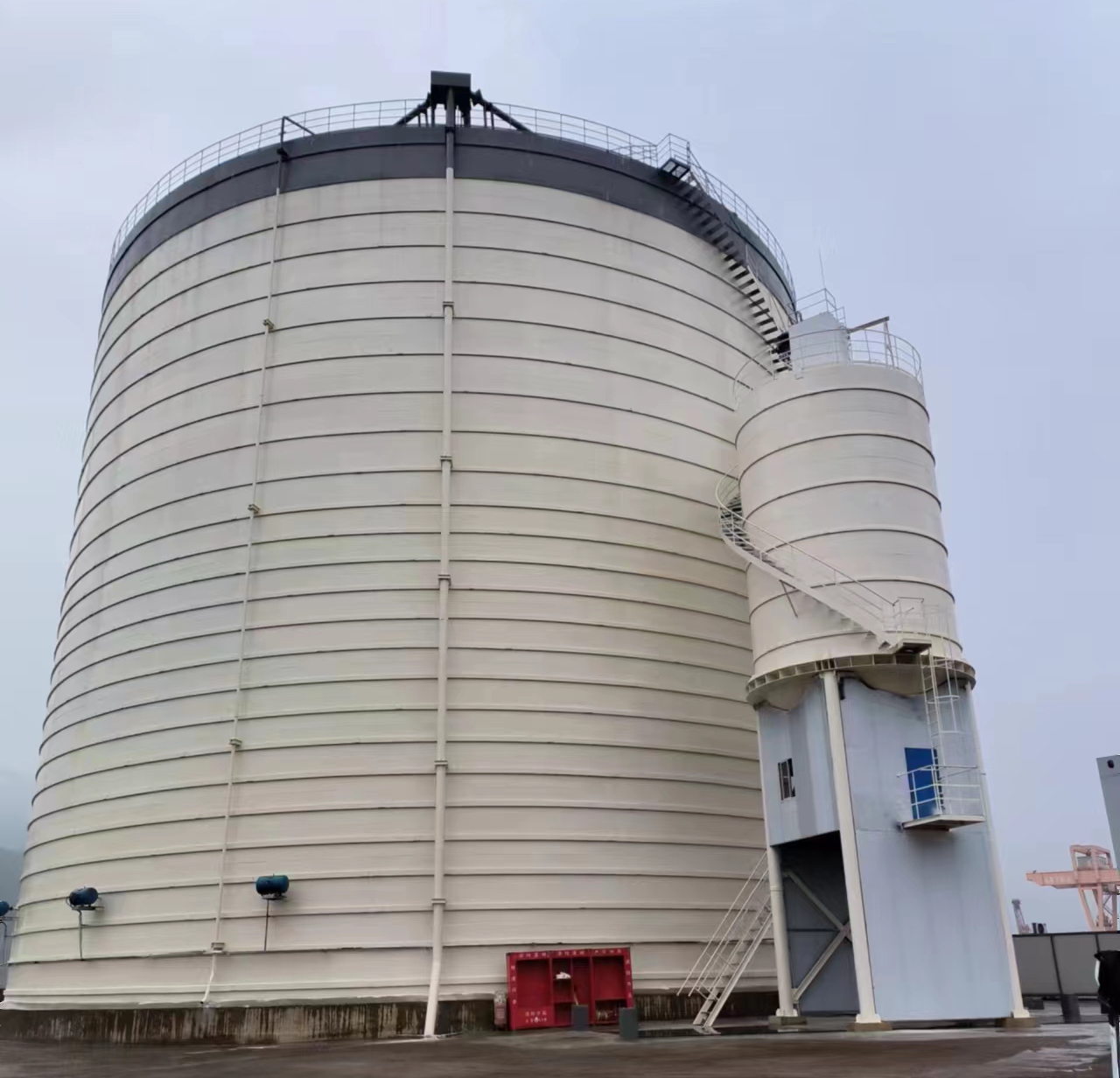 屏边10万吨水泥钢板库